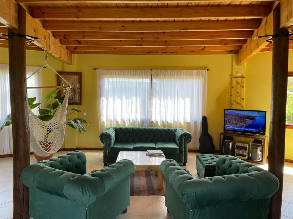 Hotel Ruca Nel El Calafate Esterno foto